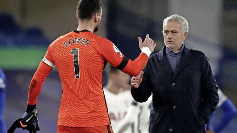 Mourinho verdedigt ’blunderende’ Spurs-doelman Lloris