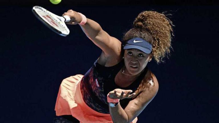Serena Williams in tranen; Osaka en Brady naar finale Australian Open