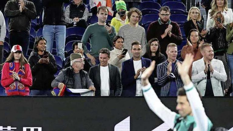 Publiek weer welkom bij halve finales Australian Open: bijna 7500 fans per sessie