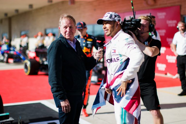 Brundle vindt éénjarige Hamilton-deal haastig en opmerkelijk: ‘Vermoed dat dit Mercedes’ wil is’