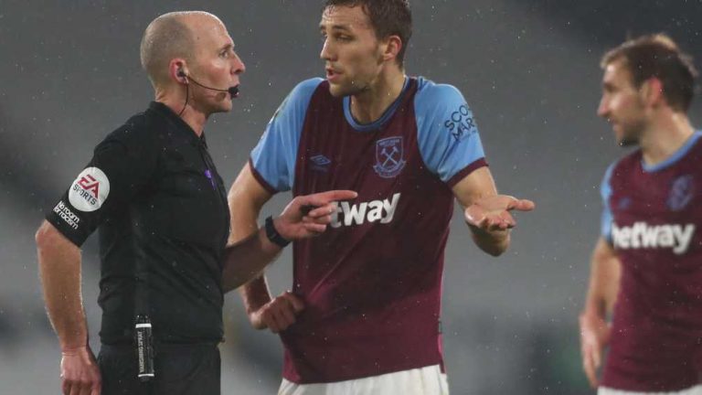 FA geeft gehoor aan verzoek scheidsrechter Mike Dean en geeft hem rust na doodsbedreigingen