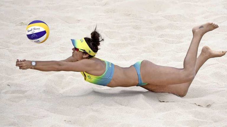 Qatar organiseert beachvolley voor vrouwen maar bikini’s zijn verboden