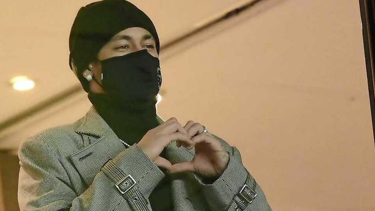 Neymar lijkt bij PSG te blijven, maar: ’Ik stop nooit met feesten’
