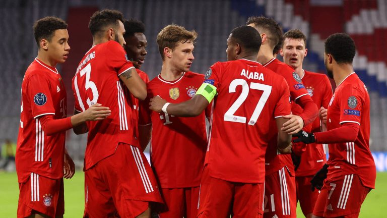 Bayern München zonder problemen naar laatste acht Champions League
