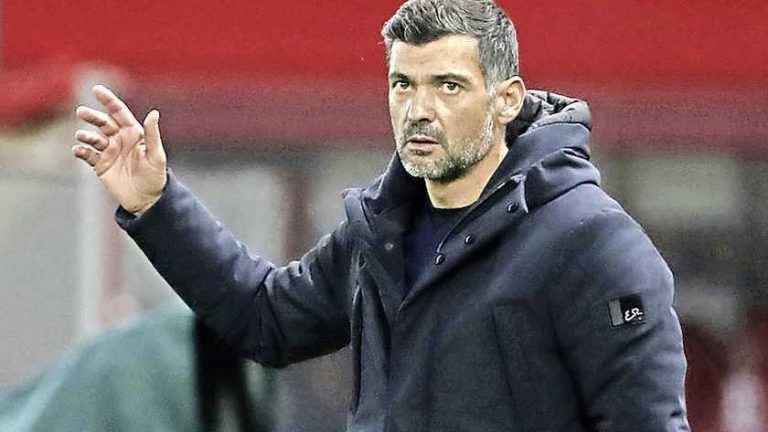 Pijnlijk korte persconferentie voor Juventus-beul: 48 seconden, nul vragen