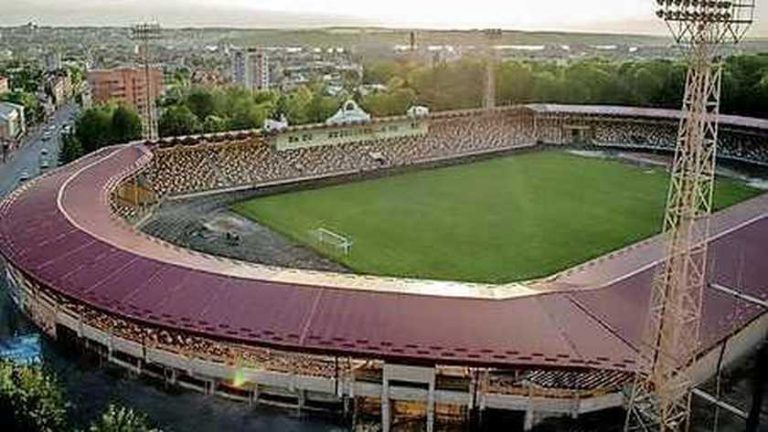 Ophef vanwege naar nazi-collaborateur vernoemd stadion in Oekraïne