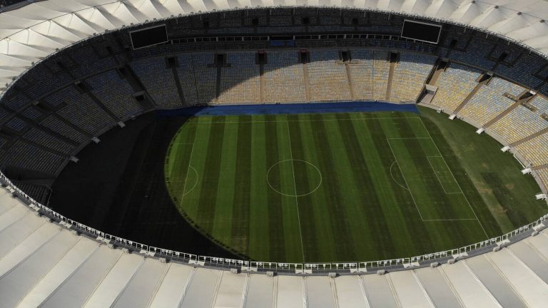 Het befaamde Maracanã wordt omgedoopt tot stadion Rei Pelé