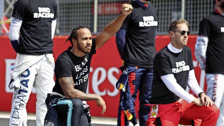 Lewis Hamilton blijft knielen voor races