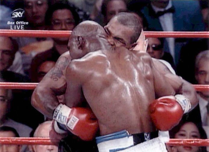 Bokslegende Mike Tyson (54) in mei wellicht tegen Evander Holyfield