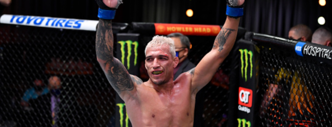 Charles Oliveira vs. Michael Chandler voor vacante Lightweight titel tijdens UFC 262