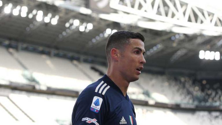 Keert Cristiano Ronaldo terug naar Real Madrid? ’Eén telefoontje en hij komt’