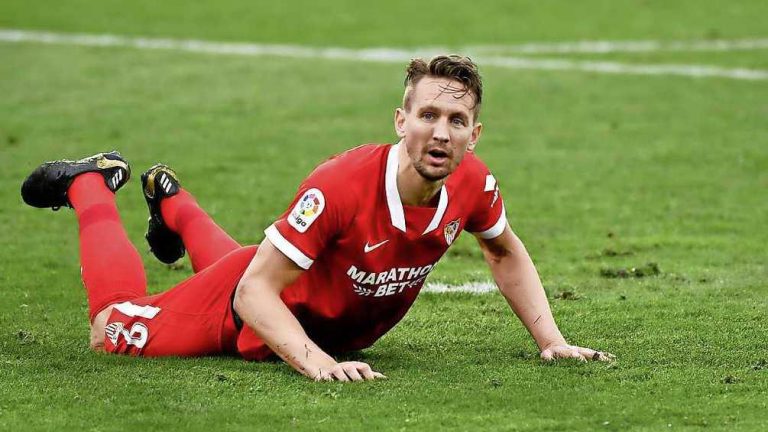 Luuk de Jong wacht loodzware Champions League-klus met Sevilla