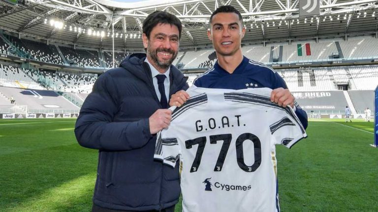 Benevento verpest feestje Ronaldo en De Ligt, Napoli klopt AS Roma