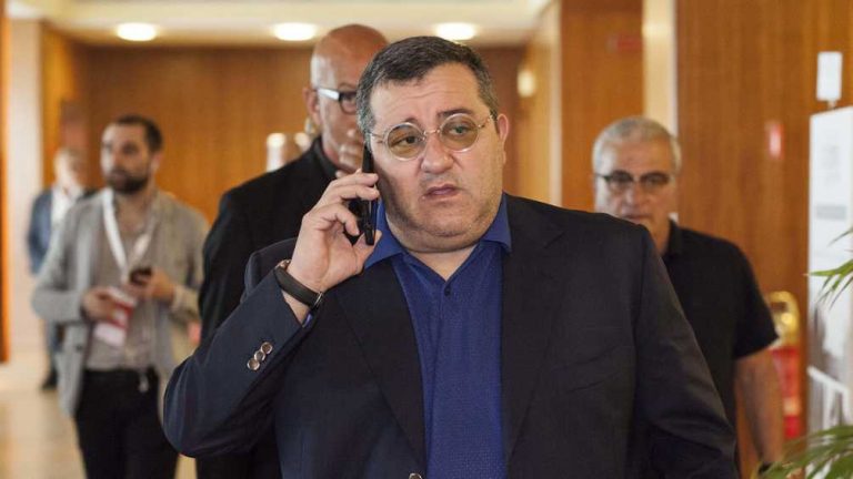 Mino Raiola hekelt statements rond Qatar: ‘Gaan we de Eredivisie ook staken tot de toeslagenaffaire is opgelost?’