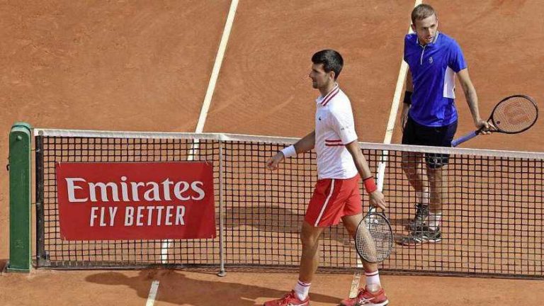 Dan Evans zorgt voor sensatie in Monte Carlo: Brit slaat Djokovic naar huis