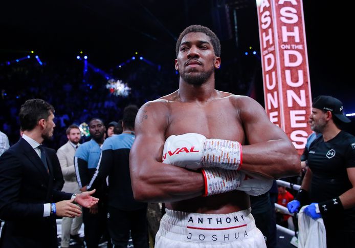 Anthony Joshua wil Tyson Fury slopen: ‘Je kunt je niet verstoppen’