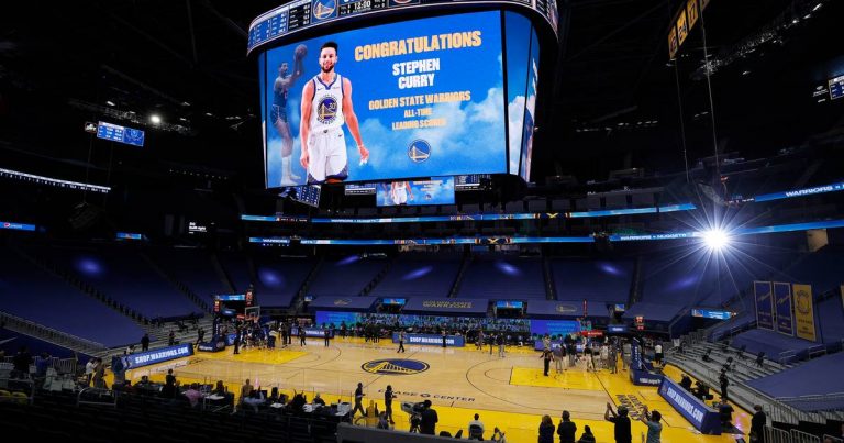 Curry nieuwe clubtopscorer aller tijden: ‘Ongelooflijke prestatie’