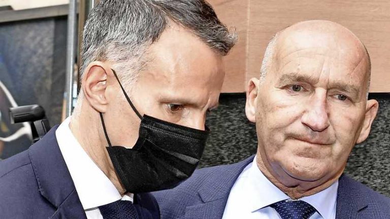 United-icoon Ryan Giggs wast handen in onschuld