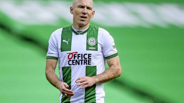 Arjen Robben mist duel met oude club PSV