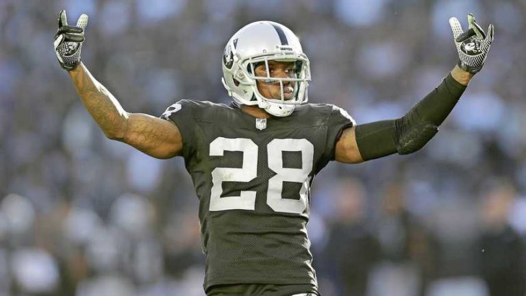 ’Voormalig NFL-speler (32) richt bloedbad aan en doodt zichzelf’