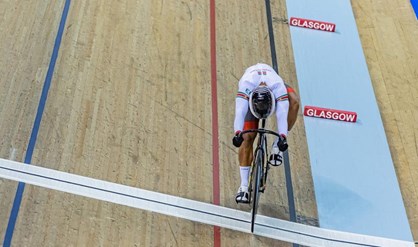 Tjon En Fa derde in België