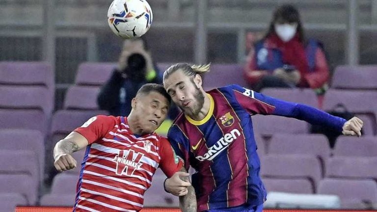 FC Barcelona beloont Óscar Mingueza (21), die al 15 jaar voor de club speelt