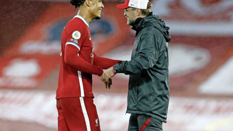 Klopp verbiedt Van Dijk niet om naar EK te gaan