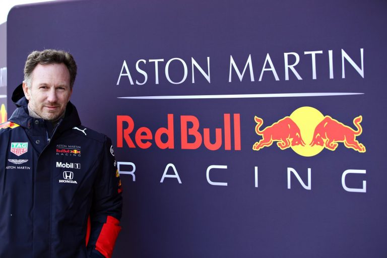 Red Bull weet nog eens 5 Mercedes-engineers over te halen