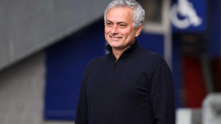 AS Roma stelt José Mourinho aan als nieuwe trainer