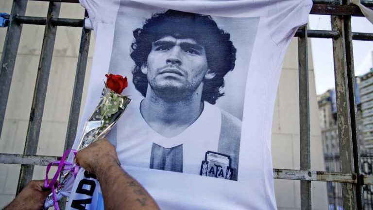 Artsen rond Diego Maradona riskeren nu celstraf van 25 jaar
