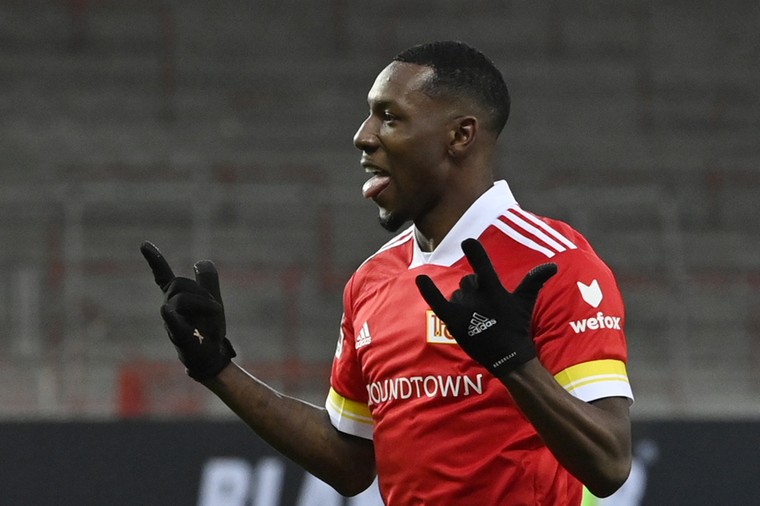 Suriname nog verder vernieuwd: Becker en Haps kunnen debuteren