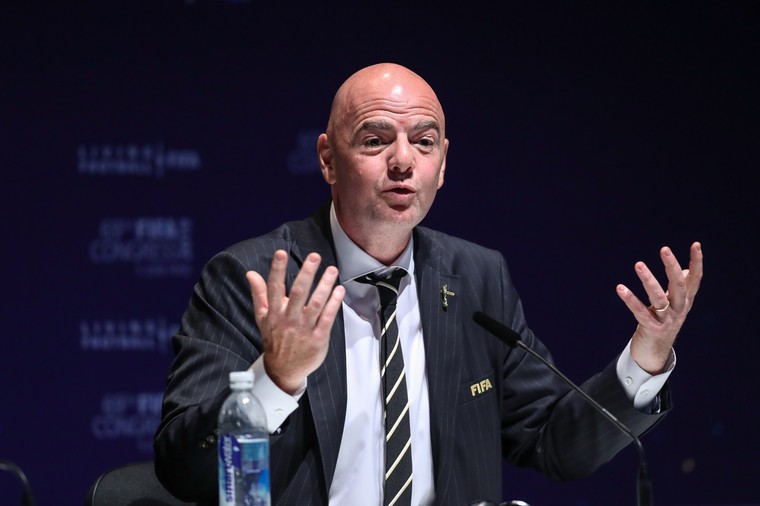 FIFA gaat onderzoeken of het WK iedere twee jaar gehouden kan worden