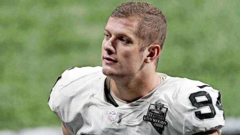 Carl Nassib is de eerste openlijk homoseksuele speler in de NFL