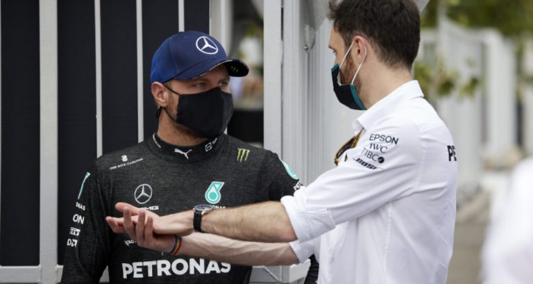 Bottas tast in het duister na teleurstelling in Bakoe: ‘Iets niet in orde met de auto voor mij’