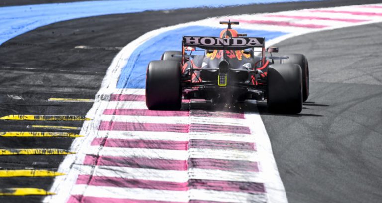 Na Mercedes nu ook Red Bull boos om agressieve kerbs: ‘Het lijkt zo een zware straf’