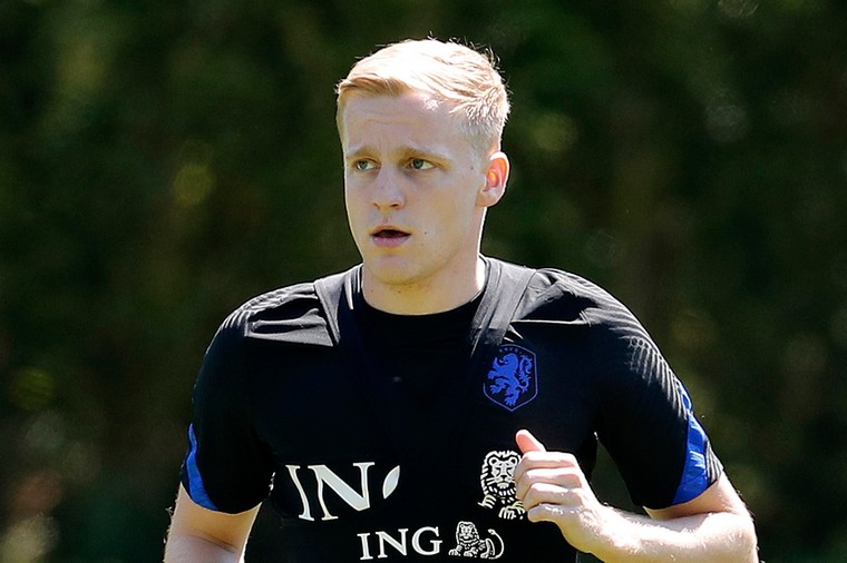 Blessure zet streep door EK-deelname Van de Beek