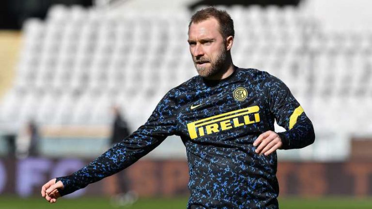 ’Voetballen in Italië niet mogelijk met defibrillator’ : Vraagtekens rond toekomst Christian Eriksen na hartfalen