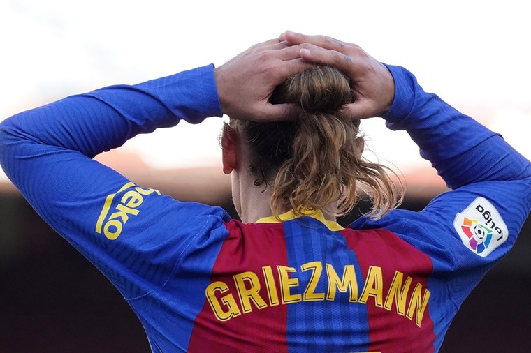 ‘Spectaculaire ruildeal tussen Barça en Atlético zit vol haken en ogen’