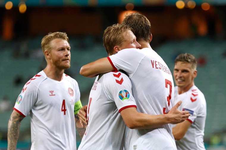 Deens dynamiet is Tsjechië te machtig: Dolberg loodst EK-revelatie naar halve finale