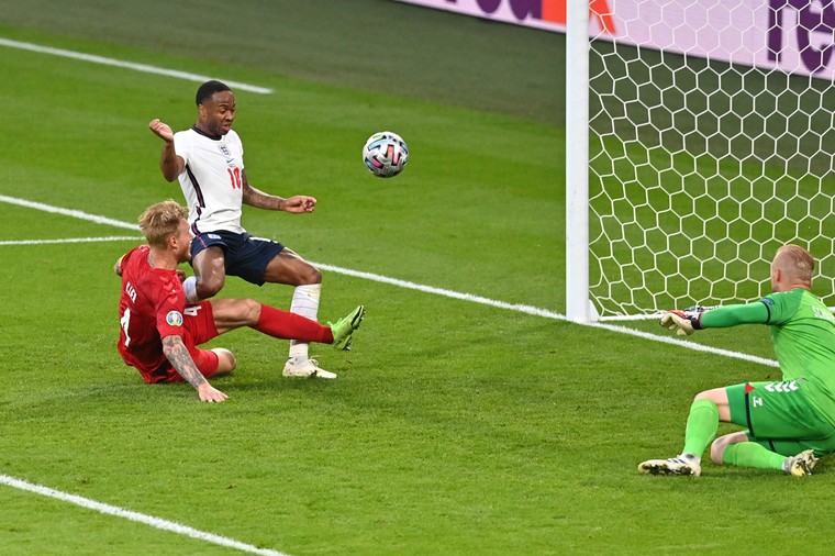 Zo historisch is het aantal eigen doelpunten op EURO 2020