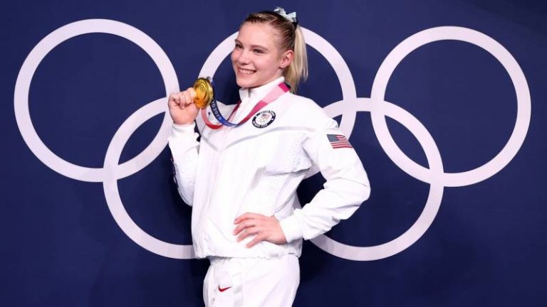Turnster Carey houdt met olympisch goud op vloer Amerikaanse eer hoog