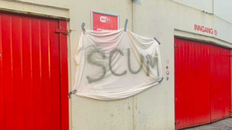 SK Brann-spelers houden seksfeestje in kleedkamer en op veld, bewakingscamera’s verraden hen