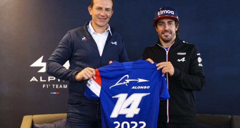 Alonso blijft ook in 2022 bij Alpine