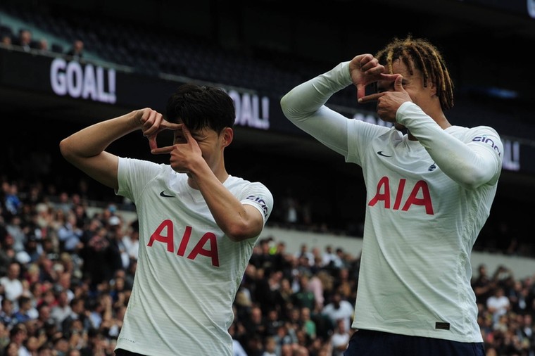 Tottenham zet regerend kampioen City te kijk bij start Premier League