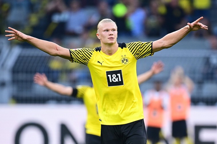 ‘Bepaling in contract Haaland extra reden voor Dortmund om Bayern af te troeven’