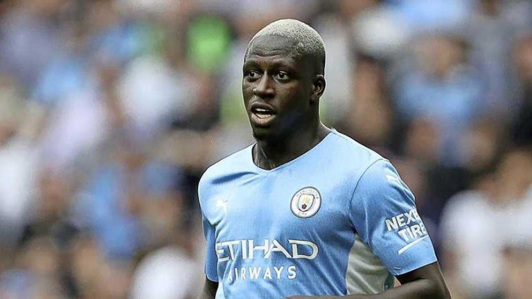 Benjamin Mendy van Manchester City beschuldigd van verkrachting