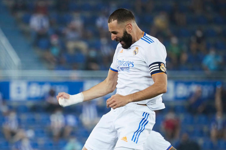 Benzema neemt Real Madrid als vanouds bij de hand