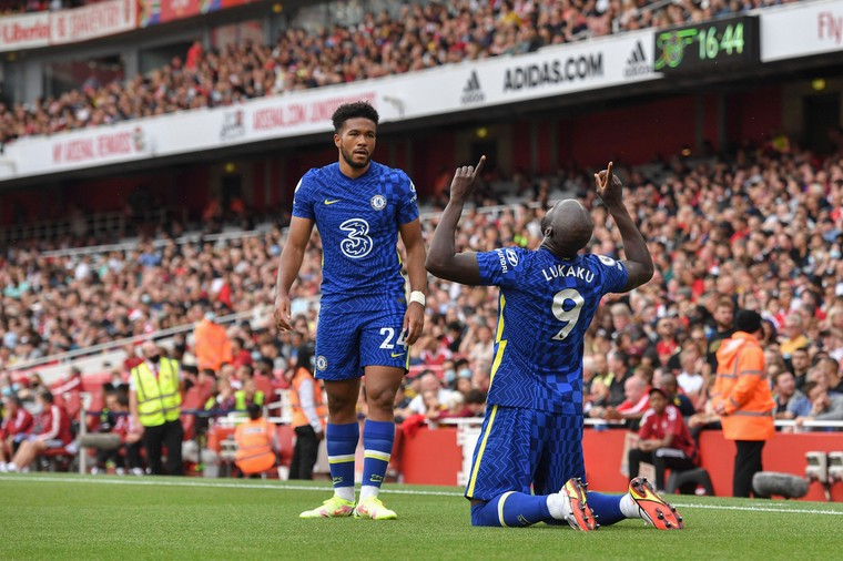 Chelsea heeft geen kind aan Arsenal, Lukaku viert rentree met doelpunt