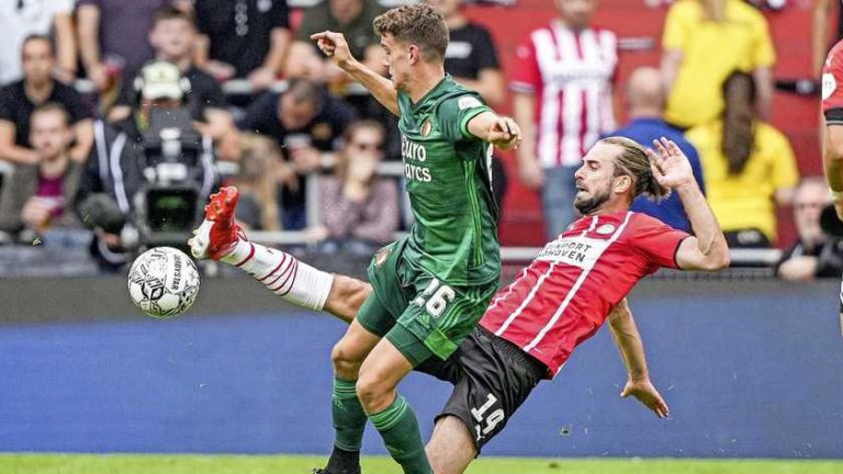 Ajax voorbeeld voor Feyenoord
