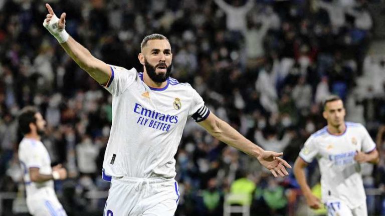 Karim Benzema maakt 200e La Liga-goal bij zesklapper Real Madrid